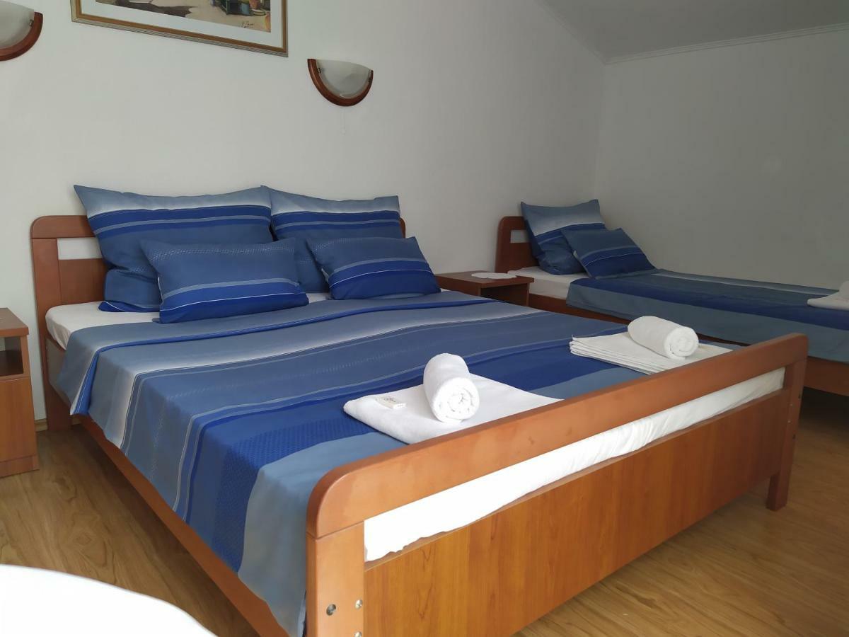 Pansion Ribica Hotel Crikvenica Exterior foto